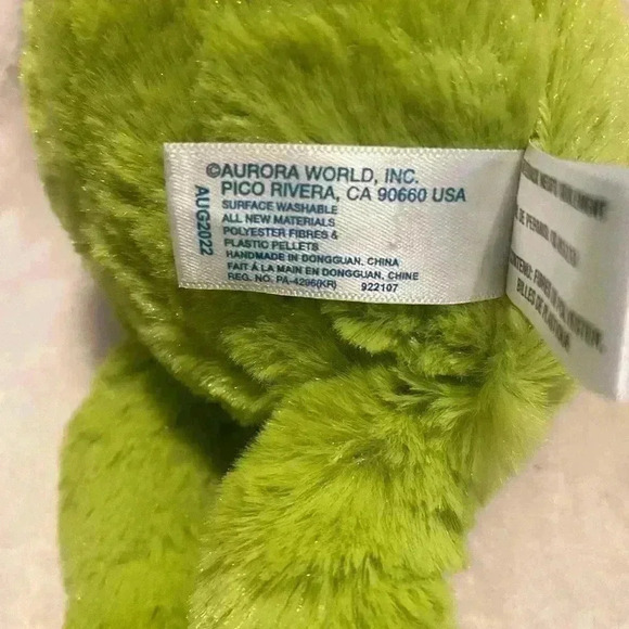 16” Aurora How the Grinch Stole Christmas 2022 Dr Suess Stuffed Animal plush toy - Picture 5 of 6